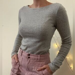 Gray gap boatneck long sleeve